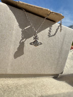 VIVIENNE WESTWOOD London Orb Necklace | Queen Mother's necklace (silver)