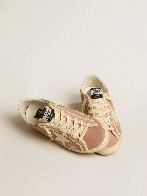 GOLDEN GOOSE Super - Star in powder - pink suede with cream leather star | 黃金鵝 Super - Star 粉霧粉色麂皮款,搭配米色皮革星星(粉霧粉色) - LondonKelly 英國名牌代購