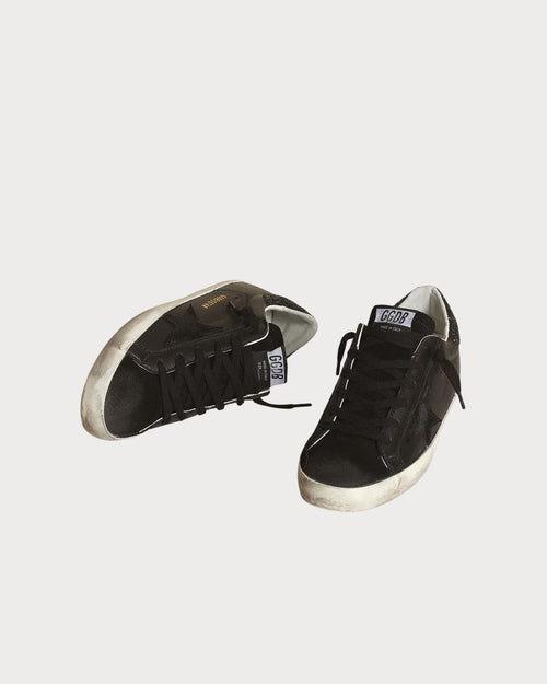 GOLDEN GOOSE Women's Super - Star in black nappa with black star and glitter heel tab | 黃金鵝 女款 Super - Star 黑色納帕皮革款,搭配黑色星星與亮片後跟標籤(黑色) - LondonKelly 英國名牌代購
