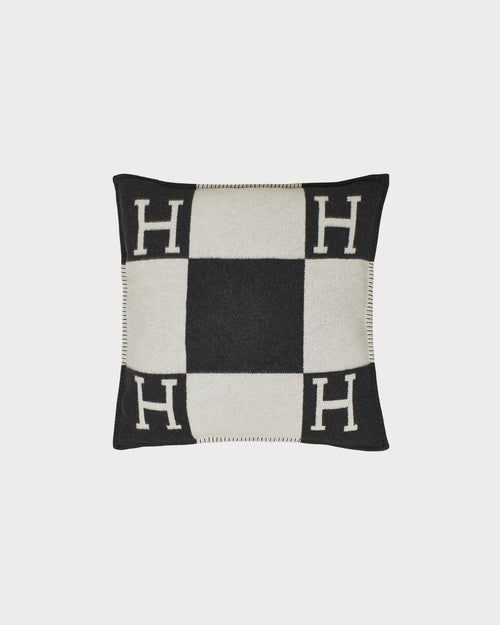 HERMES Large Avalon Pillow | 愛馬仕 枕頭 (多色) - LondonKelly 英國名牌代購