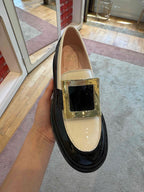 ROGER VIVIER RV Viv Rangers Met Buckle Patent Leather(Black/Beige) - LONDONKELLY 英國名牌代購