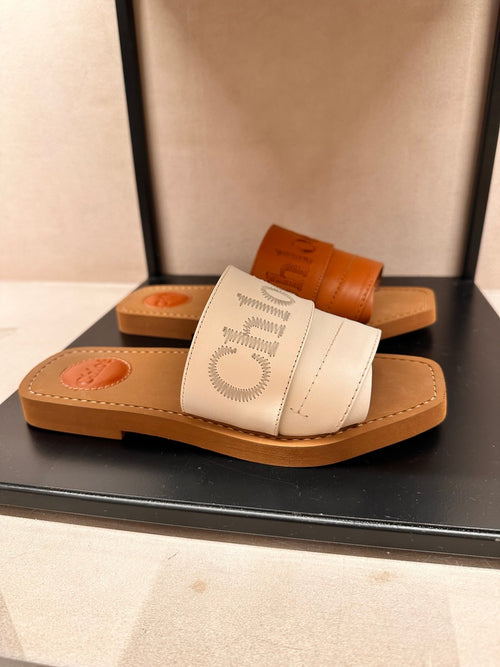 CHLOE Leather Woody Flat Mule | 蔻依 拖鞋 (白色)