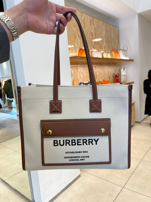 Burberry 英国代购 vs 香港门市｜2026 年最新真实差价比较 - LONDONKELLY 英国名牌代购