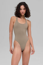 ALO YOGA Sleek Back Bodysuit | 簡約露背連身衣 (多色) - LondonKelly 英國名牌代購