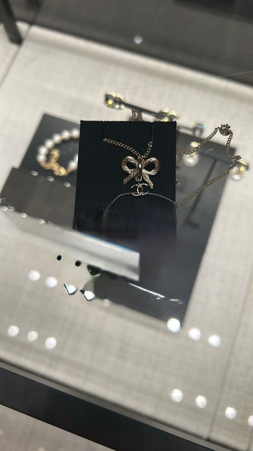 CHANEL 25K ABG556 Ribbon Necklace | 香奈兒 頸鏈 (淡金色) - LONDONKELLY 英國名牌代購