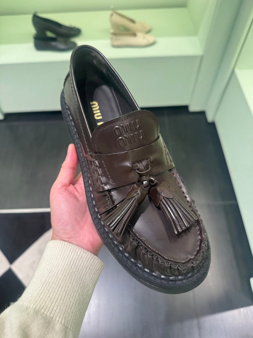 MIU MIU Tassel Loafers in Leather(2 Colors) - LONDONKELLY 英國名牌代購